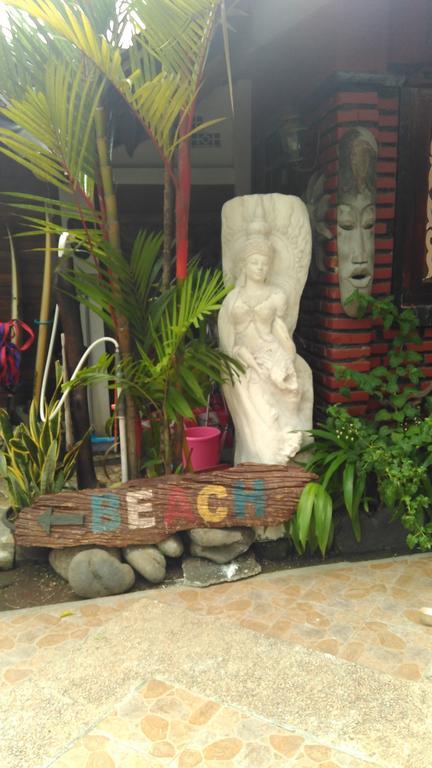 Mini Tiga Homestay Pangandaran Esterno foto