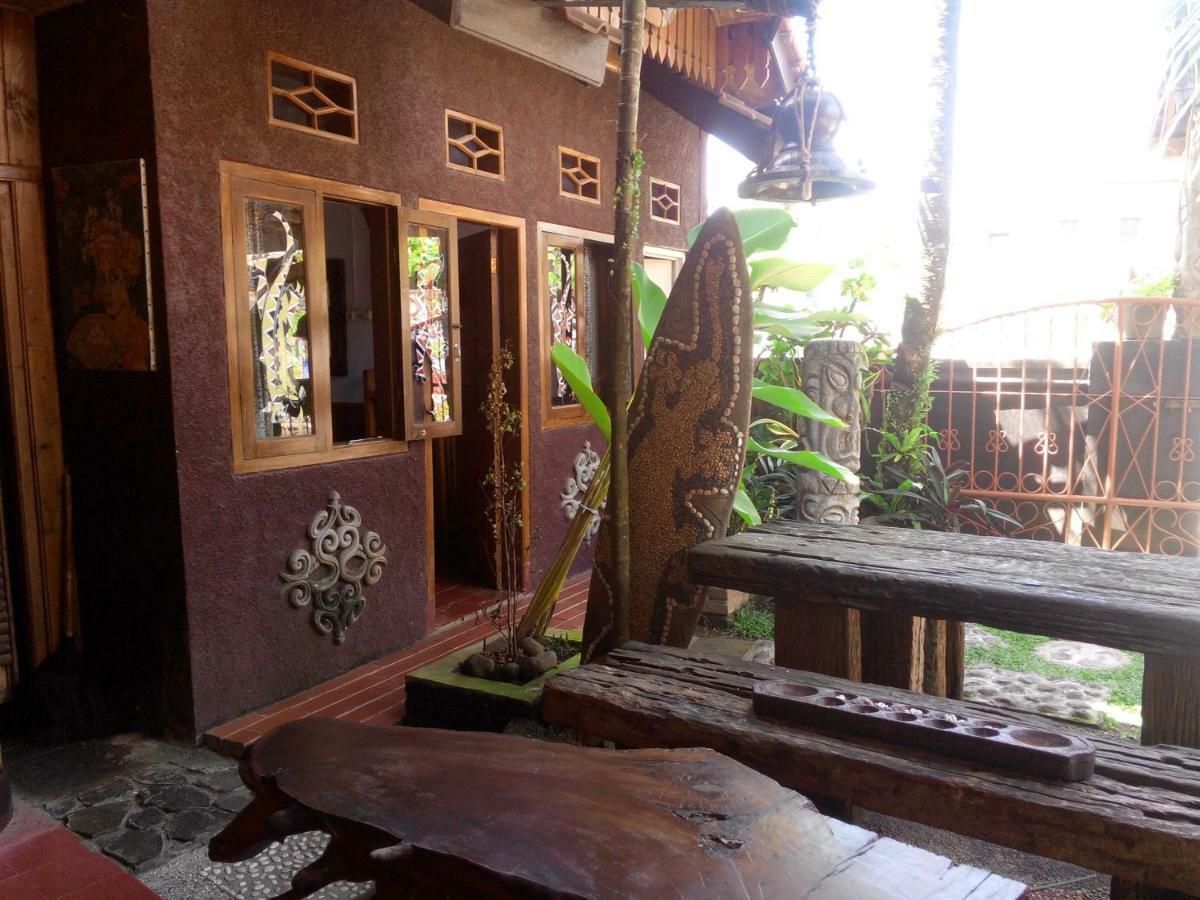 Mini Tiga Homestay Pangandaran Esterno foto